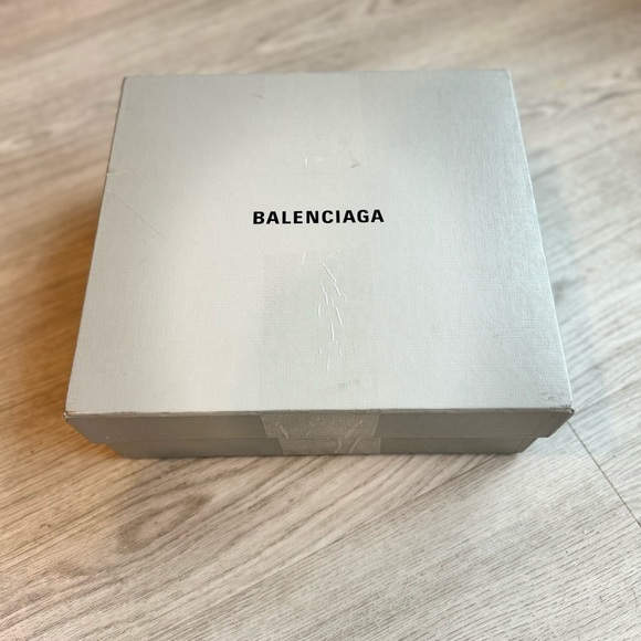 AUTHENTIC BALENCIAGA HEELS - Picture 5 of 7